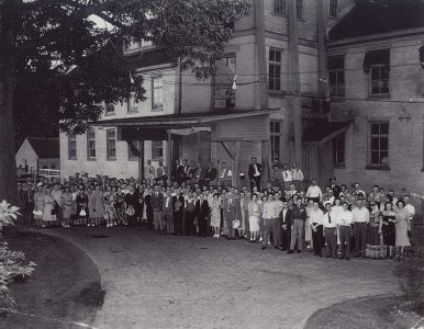 Group of workers outside Samson Cordage Mill before it became Phoenix Park